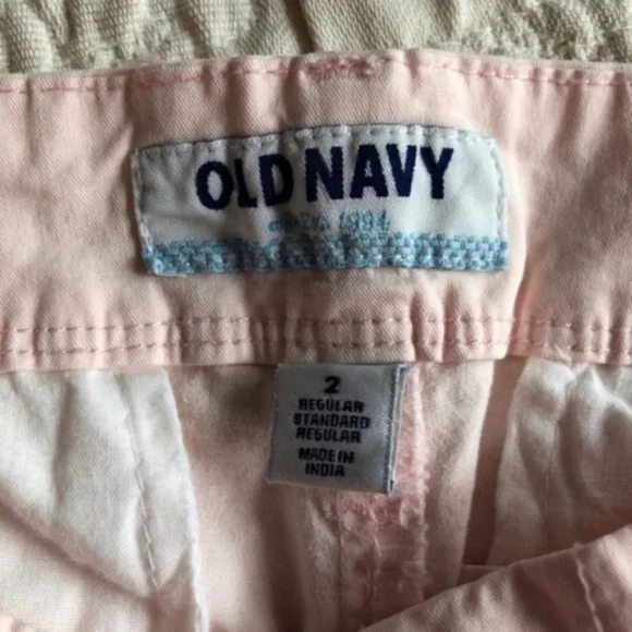 NWOT Old Navy Pink Shorts - Picture 3 of 3